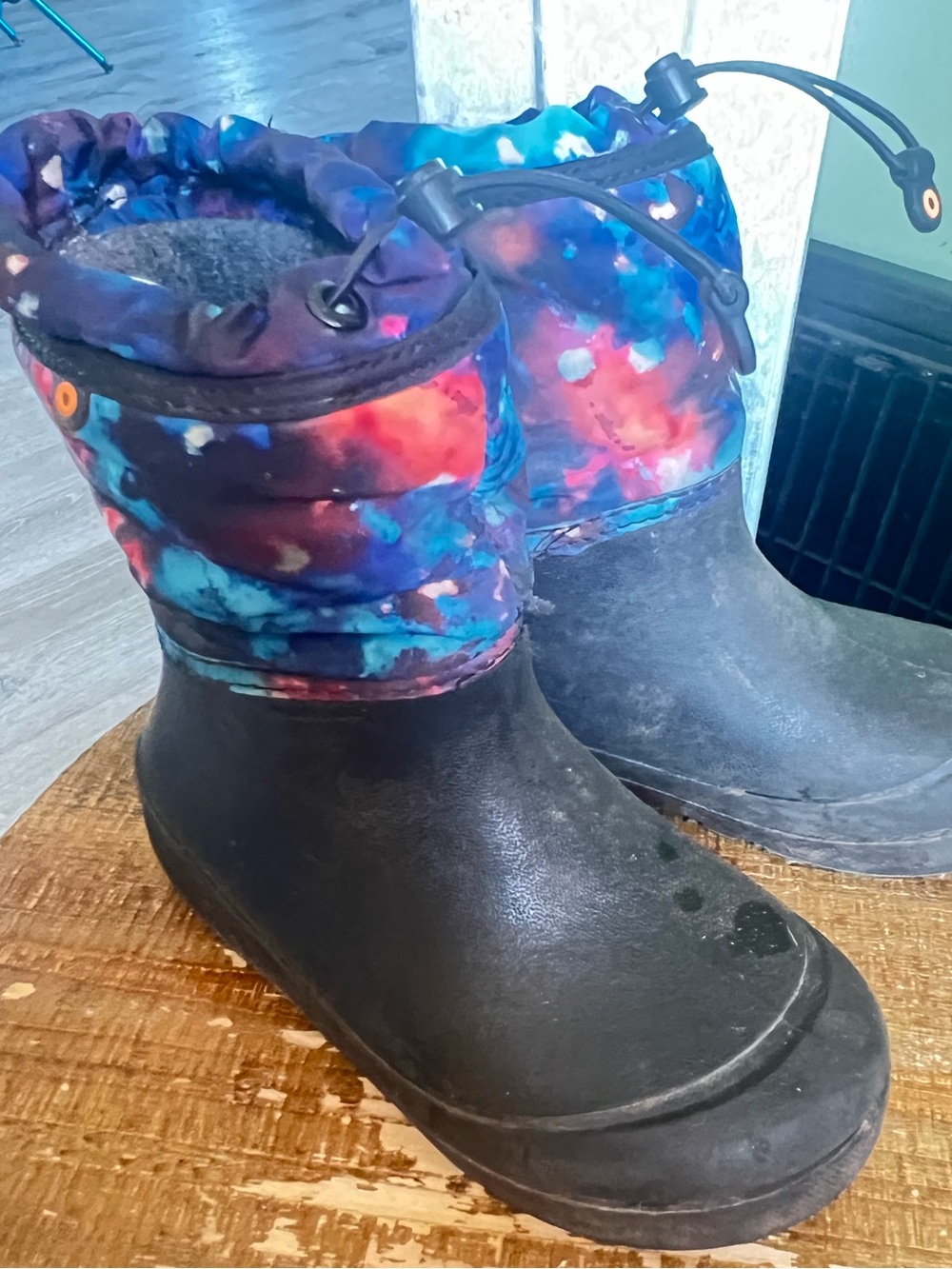 Bogs Kids Black Snow Boots with Multicolor Nebula Cuff